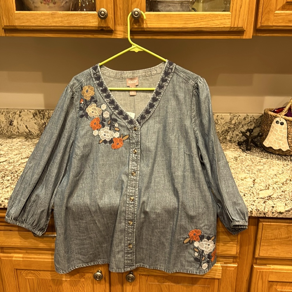 NWT Chico’s denim shirt. Size 2 (10-12)